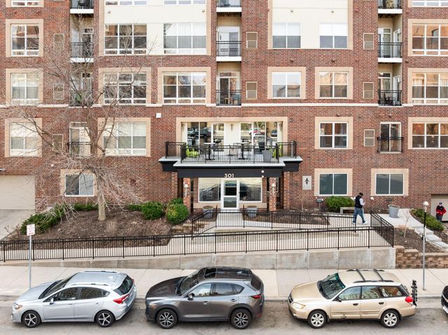 301 Oak Grove Street 314, Minneapolis, MN 55403