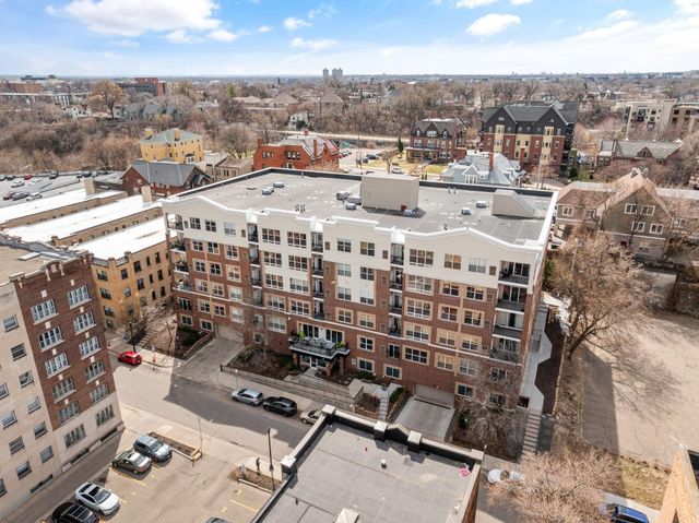 301 Oak Grove Street 314, Minneapolis, MN 55403