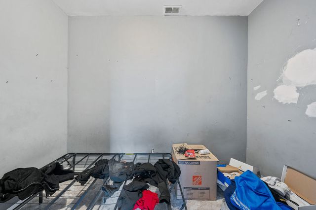 8420 S Burley Avenue, Chicago, IL 60617