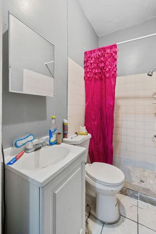 8420 S Burley Avenue, Chicago, IL 60617