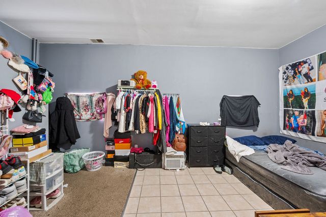 8420 S Burley Avenue, Chicago, IL 60617