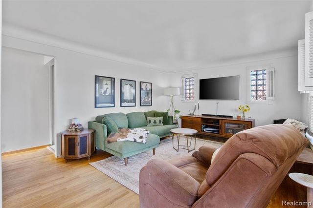 18575 Michael Avenue, Eastpointe, MI 48021