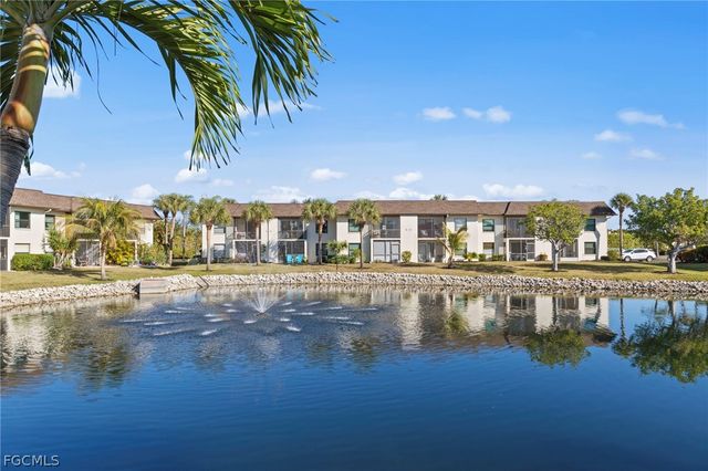 9305 Lake Park DR 102, Fort Myers, FL 33919