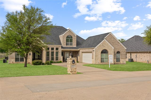 3000 Preston Club Drive, Sherman, TX 75092