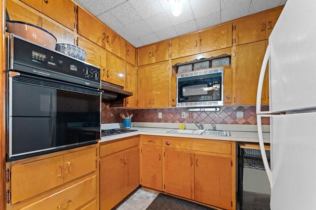 504 S Gilpin Avenue, Dallas, TX 75211
