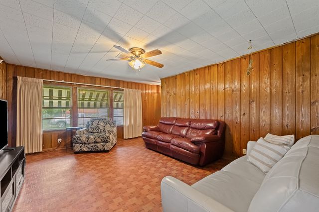 504 S Gilpin Avenue, Dallas, TX 75211
