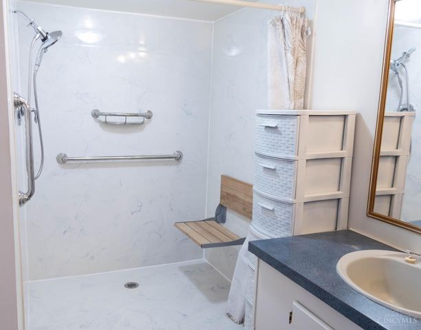 7139 Highland Trail E, Paint Twp, OH 45133