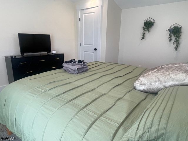 94 Banker Rd, West Milford Twp., NJ 07421