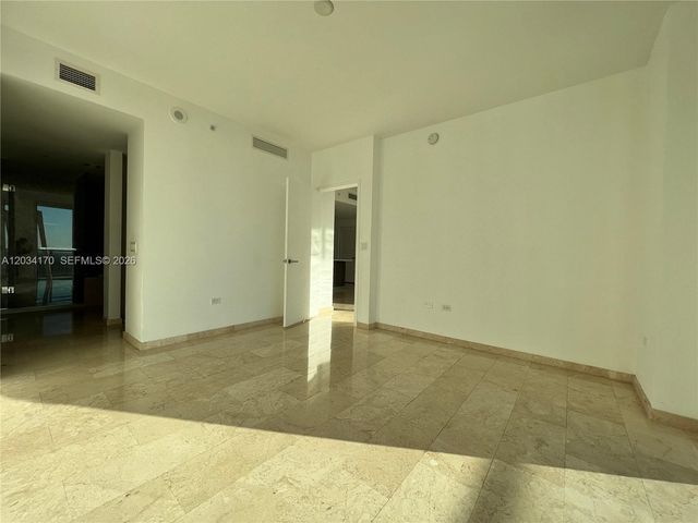 68 SE 6th Street 3308, Miami, FL 33131