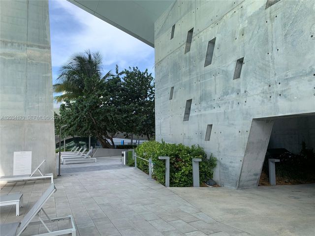 68 SE 6th Street 3308, Miami, FL 33131
