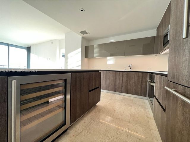 68 SE 6th Street 3308, Miami, FL 33131