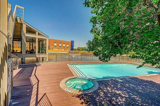 2023 Gentryside Drive 201, Houston, TX 77077