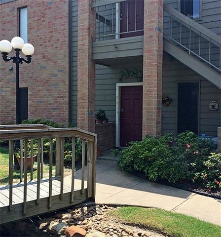 2023 Gentryside Drive 201, Houston, TX 77077