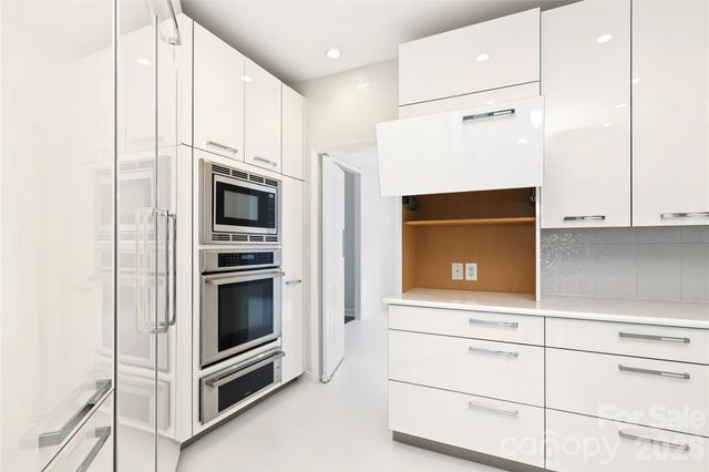 5235 Haynes Hall Place, Charlotte, NC 28270