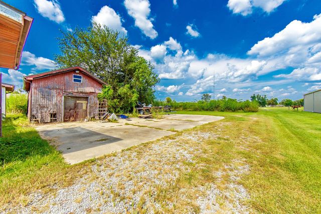 358 Bayou Blue Bypass Rd, Gray, LA 70359