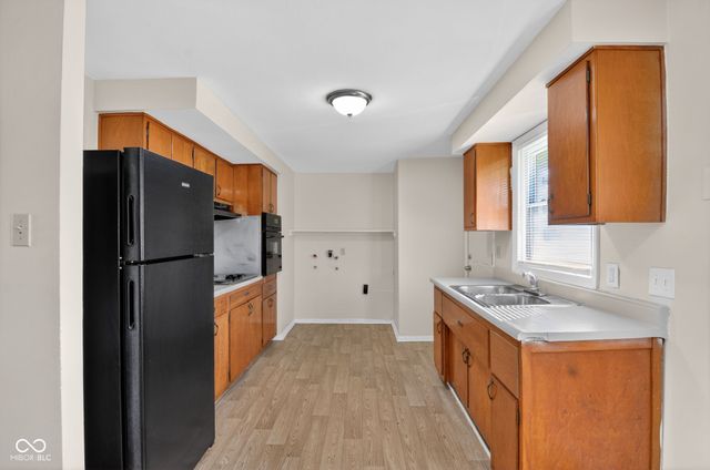 2318 N John Glenn Court, Indianapolis, IN 46229