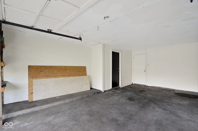 2318 N John Glenn Court, Indianapolis, IN 46229