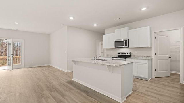 4422 Manor Hill Drive, Union City, GA 30291