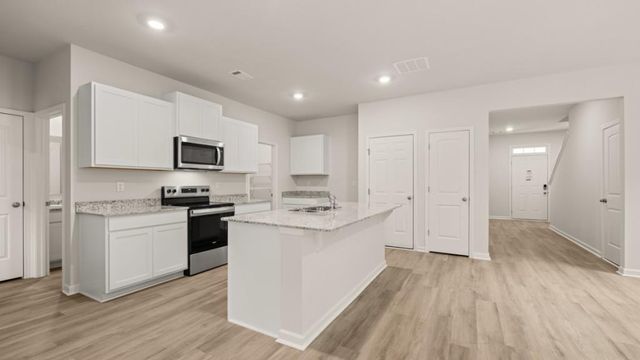 4422 Manor Hill Drive, Union City, GA 30291
