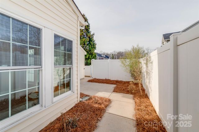 2006 Cramerton Village Drive F, Cramerton, NC 28032