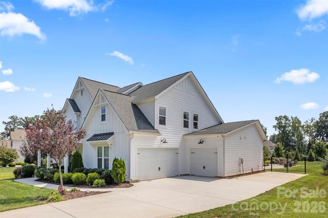 148 Cherry Crossing Lane, Belmont, NC 28012