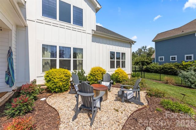 148 Cherry Crossing Lane, Belmont, NC 28012