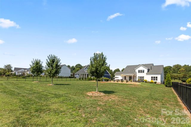 148 Cherry Crossing Lane, Belmont, NC 28012