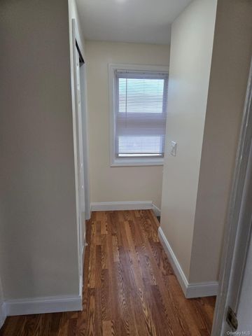 104 ORMONDE Boulevard HOUSE RENTAL, Valley Stream, NY 11580