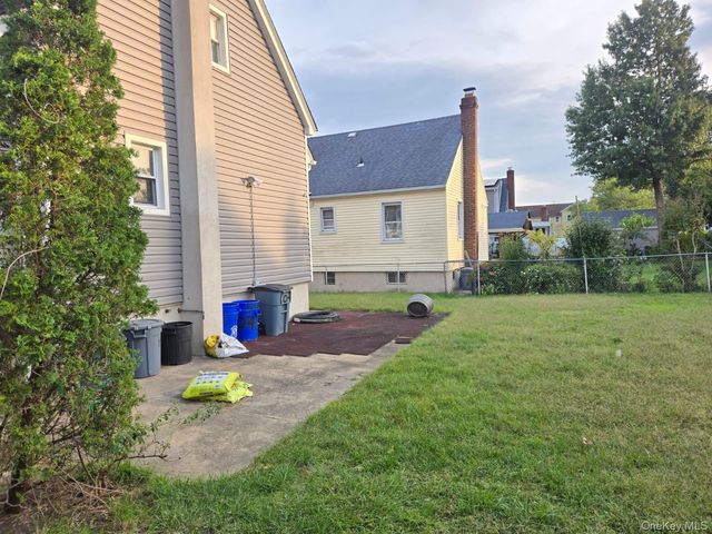 104 ORMONDE Boulevard HOUSE RENTAL, Valley Stream, NY 11580