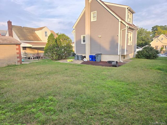 104 ORMONDE Boulevard HOUSE RENTAL, Valley Stream, NY 11580