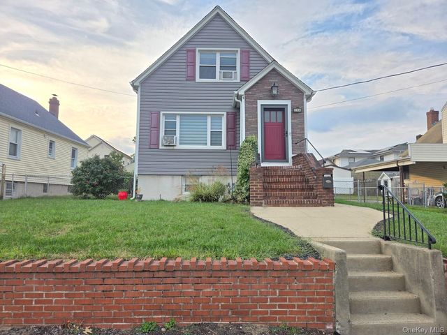 104 ORMONDE Boulevard HOUSE RENTAL, Valley Stream, NY 11580