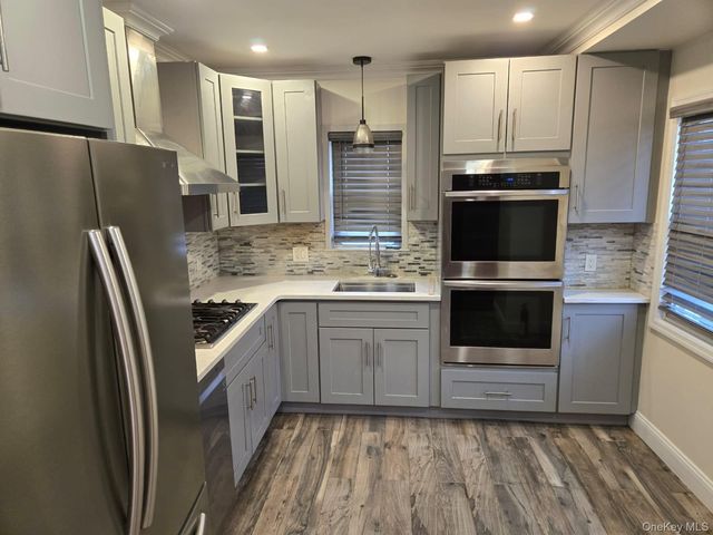 104 ORMONDE Boulevard HOUSE RENTAL, Valley Stream, NY 11580