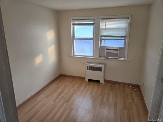 104 ORMONDE Boulevard HOUSE RENTAL, Valley Stream, NY 11580