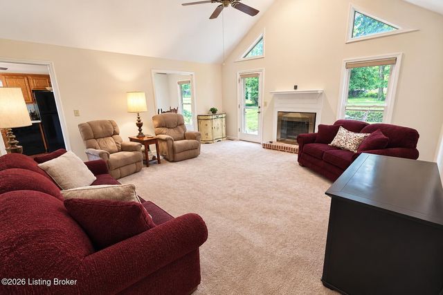 14000 Old Station Rd, Louisville, KY 40245