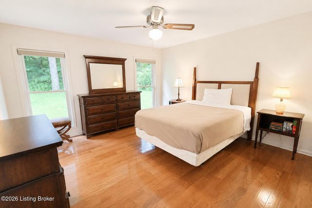14000 Old Station Rd, Louisville, KY 40245