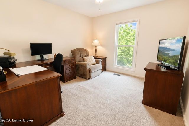 14000 Old Station Rd, Louisville, KY 40245