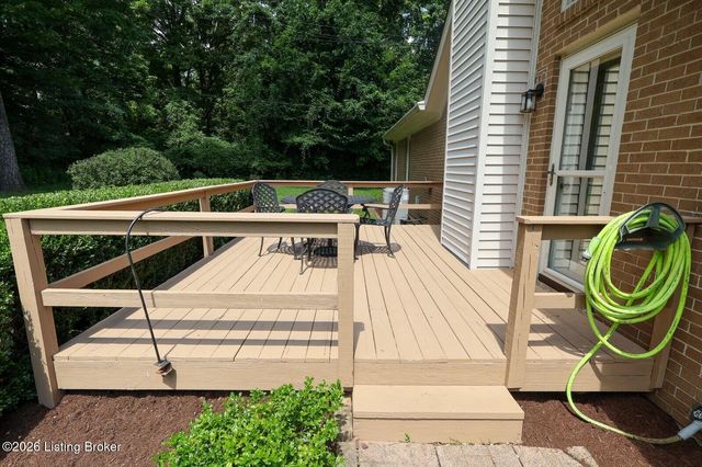 14000 Old Station Rd, Louisville, KY 40245