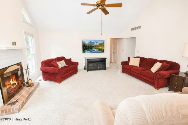 14000 Old Station Rd, Louisville, KY 40245