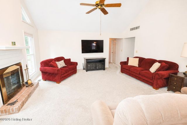 14000 Old Station Rd, Louisville, KY 40245