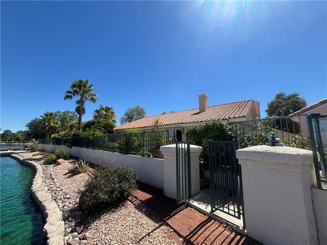 2424 Ocean Front Drive, Las Vegas, NV 89128