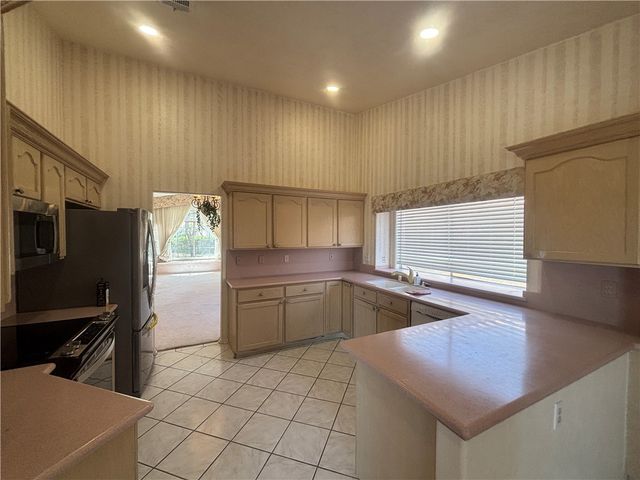 2424 Ocean Front Drive, Las Vegas, NV 89128