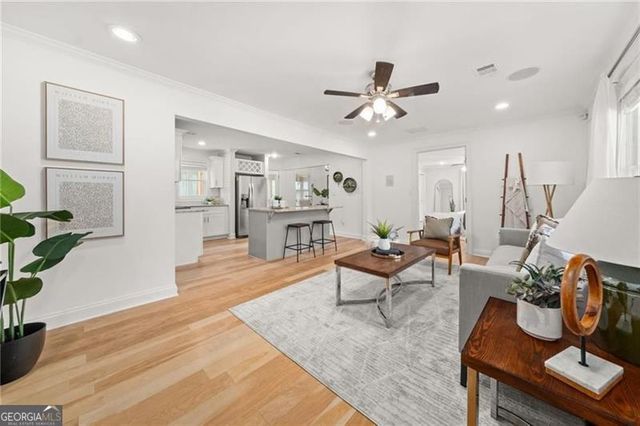 1895 FLAT SHOALS Road, Atlanta, GA 30316