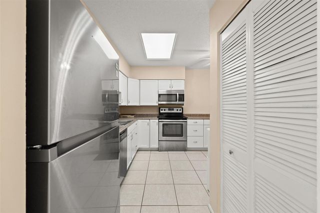 2232 BAHIA VISTA STREET A1, Sarasota, FL 34239