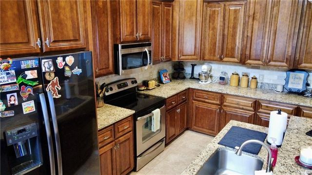 104 Yeomans Way, Jesup, GA 31545