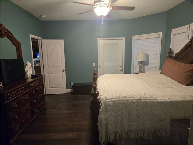104 Yeomans Way, Jesup, GA 31545