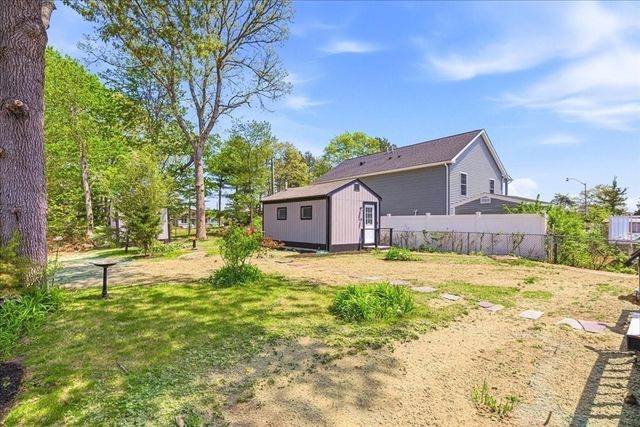 64 Rosepoint Ave, Wareham, MA 02576