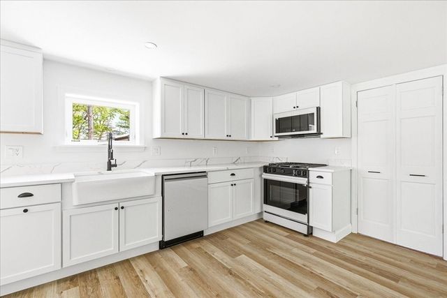 64 Rosepoint Ave, Wareham, MA 02576