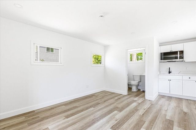 64 Rosepoint Ave, Wareham, MA 02576