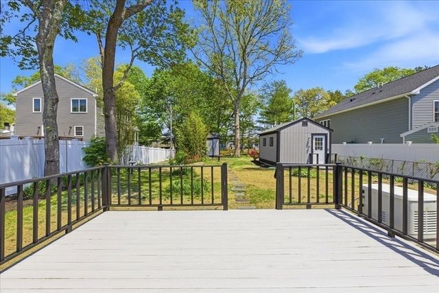 64 Rosepoint Ave, Wareham, MA 02576