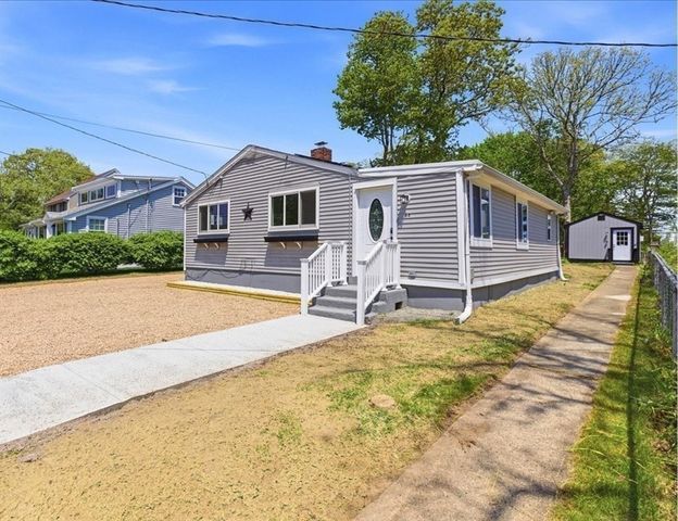 64 Rosepoint Ave, Wareham, MA 02576